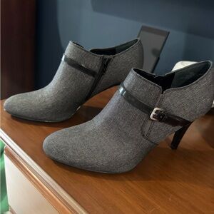 Nine West Gray with black Women's dress Boots/heels